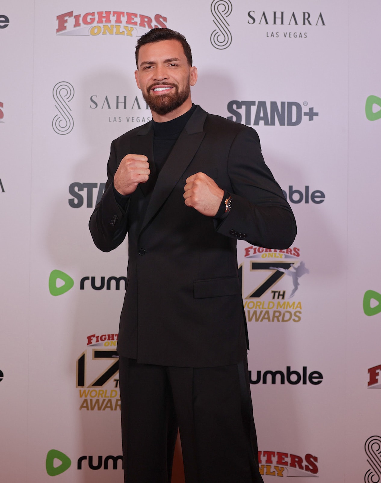 Mauricio Ruffy on the red carpet at the MMA Awards